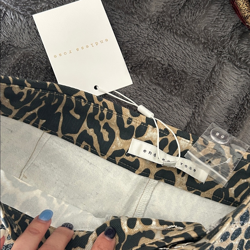 Leopard Print High Rise Shorts - Picture 10 of 16